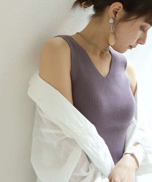 HER CLOSET（ハークローゼット）の「【shemoshelly】WEB限定 サマーリブニットタンクトップ（タンクトップ・レディース・ホワイト/ブラック/ベージュ/カーキ/パープル・M）」の5枚目の写真