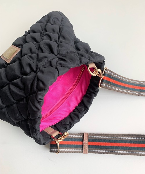 Q(キュー)の「キルトメロンミニショルダー(ショルダーバッグ・レディース・ブラック/ベージュ/ワインレッド・ONE SIZE)」の10枚目の写真