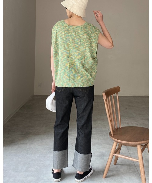 She's Closet（シーズクローゼット）の「深Vネックオーバーサイズグラデーション格子柄ニットベスト（ベスト・レディース・ピンク/ライム/グリーン/パープル・FREE）」の15枚目の写真