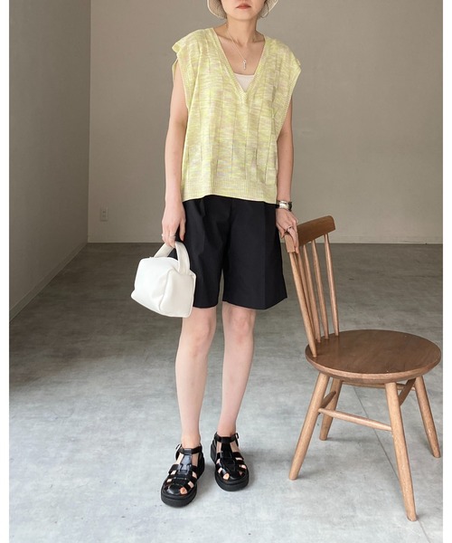 She's Closet（シーズクローゼット）の「深Vネックオーバーサイズグラデーション格子柄ニットベスト（ベスト・レディース・ピンク/ライム/グリーン/パープル・FREE）」の14枚目の写真