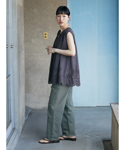 CRAFT STANDARD BOUTIQUE(クラフトスタンダードブティック)の「【インドコットン混】スカラップ刺繍スキッパーブラウス *◆(シャツ/ブラウス・レディース・チャコールグレー・FREE)」の9枚目の写真
