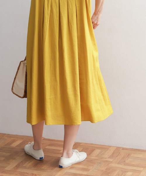 URBAN RESEARCH DOORS（アーバンリサーチドアーズ）の「リネンレーヨンスキッパーミディワンピース（ワンピース・レディース・ブラック/ベージュ/イエロー系その他・MEDIUM）」の8枚目の写真