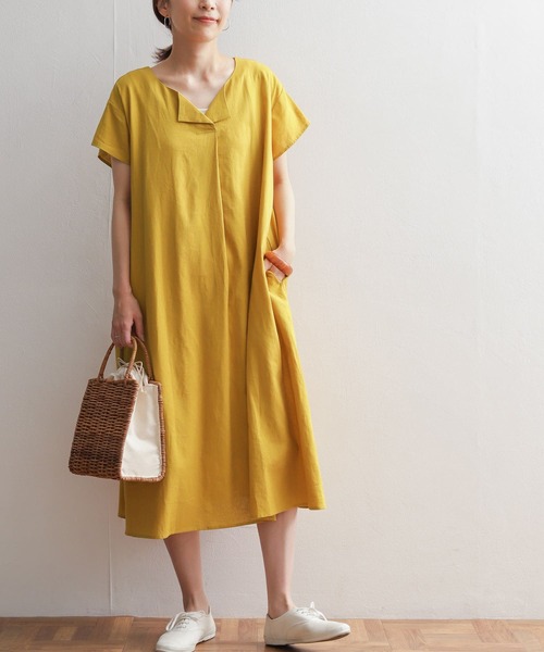 URBAN RESEARCH DOORS（アーバンリサーチドアーズ）の「リネンレーヨンスキッパーミディワンピース（ワンピース・レディース・ブラック/ベージュ/イエロー系その他・MEDIUM）」の10枚目の写真