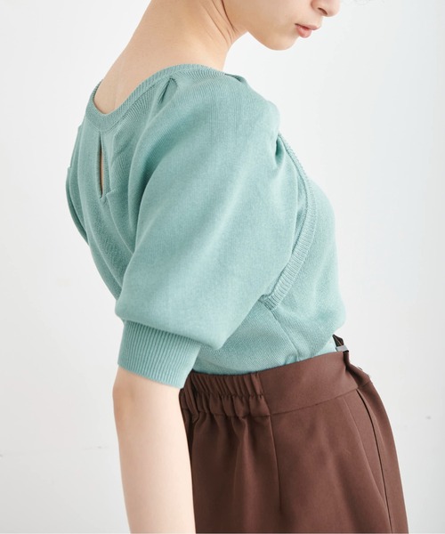 FREE'S MART（フリーズマート）の「バックディティールパフスリーブ総針ニット（ニット/セーター・レディース・ブラック/ホワイト/ブルー・FREE）」の21枚目の写真