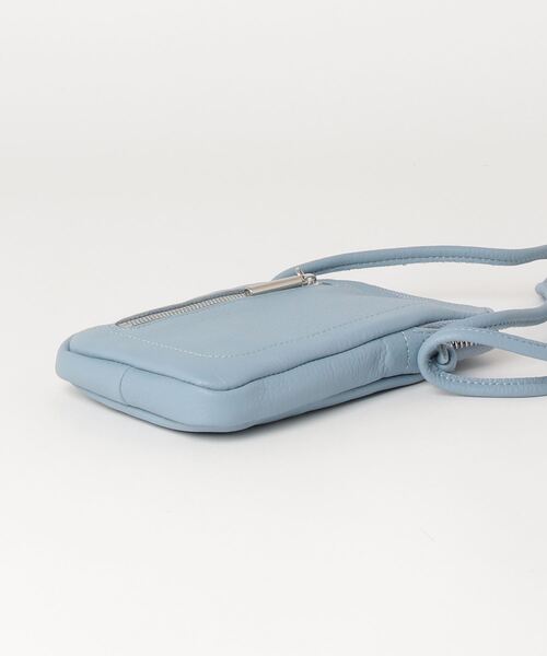 Beau're（ヴュレ）の「BEAURE（ヴュレ）NEWストラップツキスマホケース（スマホケース/カバー・レディース・グレー系その他3/ブラック/その他・F）」の6枚目の写真