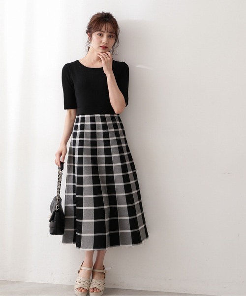 PROPORTION BODY DRESSING（プロポーションボディドレッシング）の「ポリエステルチェックニットワンピース / 1212240707（ワンピース・レディース・ブラック/ブラウン・SMALL/MEDIUM）」の4枚目の写真