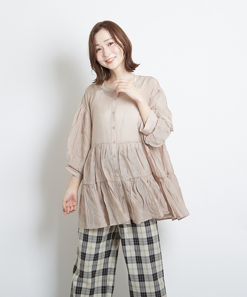 PAPAVER(パパヴェル)の「【papaver】シアーティアードBL(シャツ/ブラウス・レディース・ベージュ/モカ/ブラック・MEDIUM)」の1枚目の写真
