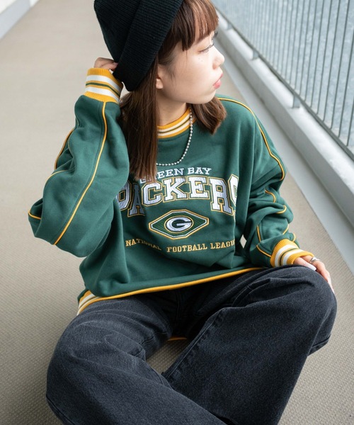 NBA/NFL/NHL/MLB（エヌビーエーエヌエフエルエヌエイチエルエムエルビー）の「WEGO/別注 NFL ラインリブプルオーバー（スウェット・メンズ・ホワイト/ブラック/ダークグリーン/ブルー・MEDIUM/LARGE）」の3枚目の写真