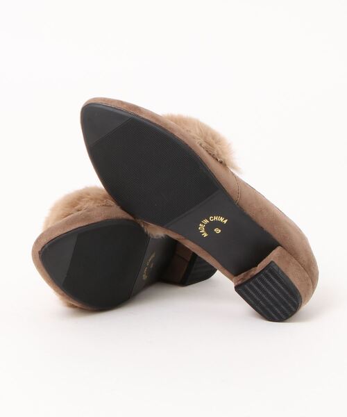 Balancoire（ブランコアール）の「アーモンドトゥフェイクファースエードパンプス（パンプス・レディース・ブラック/ダークベージュ/グレー・LL/S/M/L）」の4枚目の写真