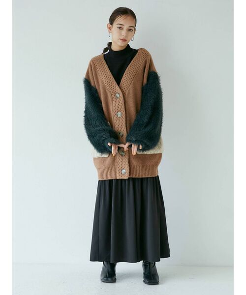 MURUA（ムルーア）の「オーバーボリュームニットカーデ（カーディガン/ボレロ・レディース・ベージュ/ブラウン・FREE）」の5枚目の写真