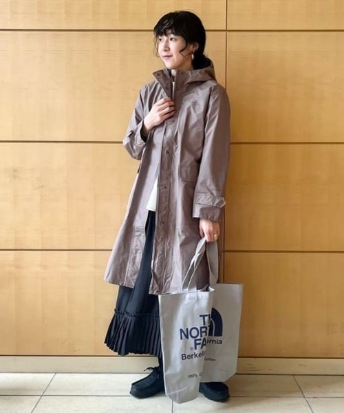 Ray BEAMS（レイビームス）の「THE NORTH FACE / パフ マグネトリクライメイト コート（その他アウター・レディース・ブラック/カーキ・MEDIUM）」の14枚目の写真