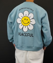SMILEY FACE（スマイリーフェイス）の「【GROOVY STORE】スマイル バックプリントワイドスウェットクルー裏起毛（スウェット・メンズ）」