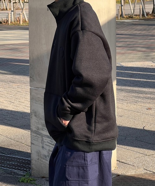 kutir(クティール)の「サークルロゴハーフジップスウェット(スウェット・メンズ・ブラック/ネイビー/グレー・MEDIUM/LARGE)」の4枚目の写真