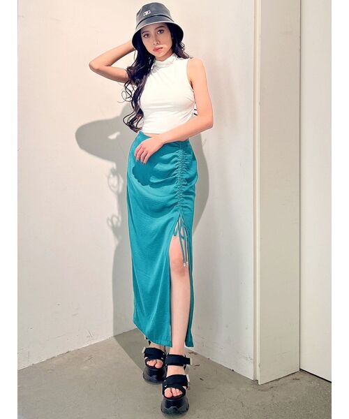 GYDA（ジェイダ）の「ドロスト シャーリング スリットスカートライクショートパンツ（スカート・レディース・ブラック/グリーン・FREE）」の12枚目の写真