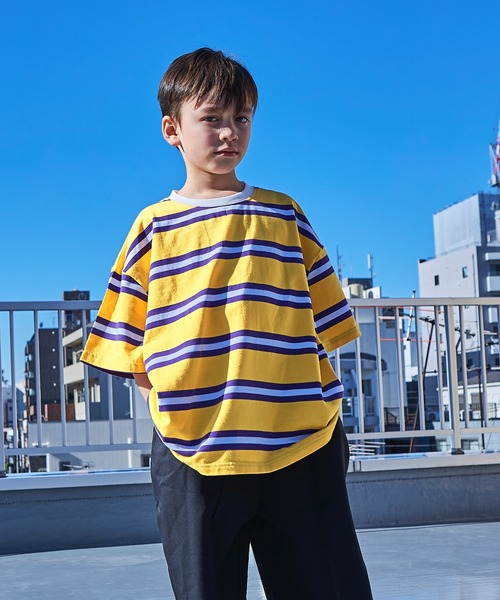 PAIRMANON STREET(ペアマノンストリート)の「【PAIRMANON STREET】【かぞくおそろい】マルチボーダー半袖Tシャツ(Tシャツ/カットソー・キッズ・グレー系その他/ブルー系その他3/ブルー系その他2/ブルー系その他/グレー系その他2/パープル系その他/イエロー系その他/レッド系その他/ブラック系その他6/ベージュ系その他2/ブラウン系その他/その他/グリーン系その他/ホワイト系その他・120/150/130/140/100/90/110)」の11枚目の写真