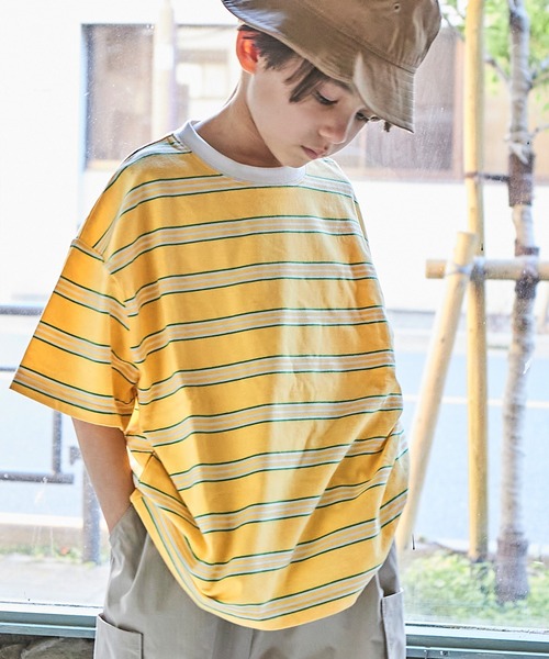 PAIRMANON STREET(ペアマノンストリート)の「【PAIRMANON STREET】【かぞくおそろい】マルチボーダー半袖Tシャツ(Tシャツ/カットソー・キッズ・グレー系その他/ブルー系その他3/ブルー系その他2/ブルー系その他/グレー系その他2/パープル系その他/イエロー系その他/レッド系その他/ブラック系その他6/ベージュ系その他2/ブラウン系その他/その他/グリーン系その他/ホワイト系その他・120/150/130/140/100/90/110)」の12枚目の写真