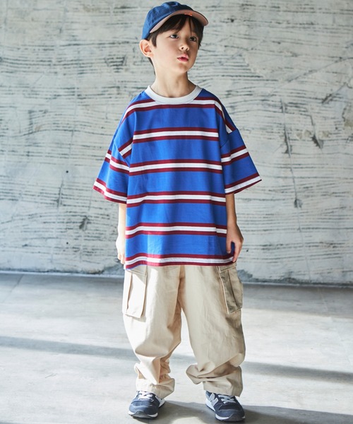 PAIRMANON STREET(ペアマノンストリート)の「【PAIRMANON STREET】【かぞくおそろい】マルチボーダー半袖Tシャツ(Tシャツ/カットソー・キッズ・グレー系その他/ブルー系その他3/ブルー系その他2/ブルー系その他/グレー系その他2/パープル系その他/イエロー系その他/レッド系その他/ブラック系その他6/ベージュ系その他2/ブラウン系その他/その他/グリーン系その他/ホワイト系その他・120/150/130/140/100/90/110)」の20枚目の写真