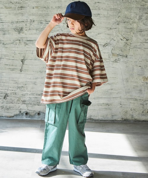 PAIRMANON STREET(ペアマノンストリート)の「【PAIRMANON STREET】【かぞくおそろい】マルチボーダー半袖Tシャツ(Tシャツ/カットソー・キッズ・グレー系その他/ブルー系その他3/ブルー系その他2/ブルー系その他/グレー系その他2/パープル系その他/イエロー系その他/レッド系その他/ブラック系その他6/ベージュ系その他2/ブラウン系その他/その他/グリーン系その他/ホワイト系その他・120/150/130/140/100/90/110)」の18枚目の写真