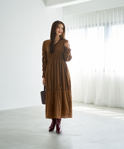 STYLE DELI(スタイルデリ)の「【LUXE】楊柳ギャザーワンピース(ワンピース・レディース・ネイビー/ブラウン・FREE)」の18枚目の写真