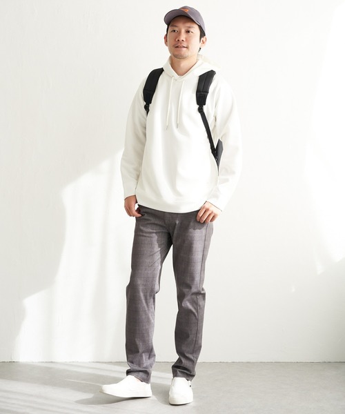 UNIVERSAL OVERALL(ユニバーサルオーバーオール)の「UNIVERSAL OVERALL ヘリンボンキャップ(キャップ・メンズ・チャコールグレー/ダークグリーン/ブラック/ベージュ・FREE)」の16枚目の写真