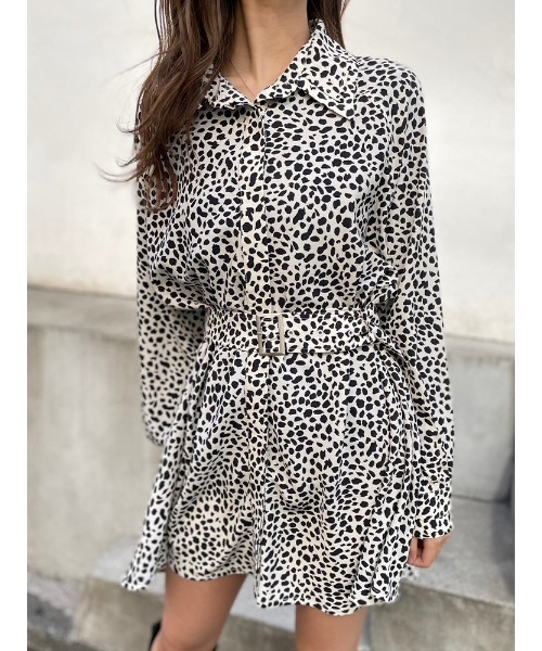 ENVYM（アンビー）の「AラインベルトシャツOP（ワンピース・レディース・ブラック/ホワイト/レオパード・FREE）」の6枚目の写真