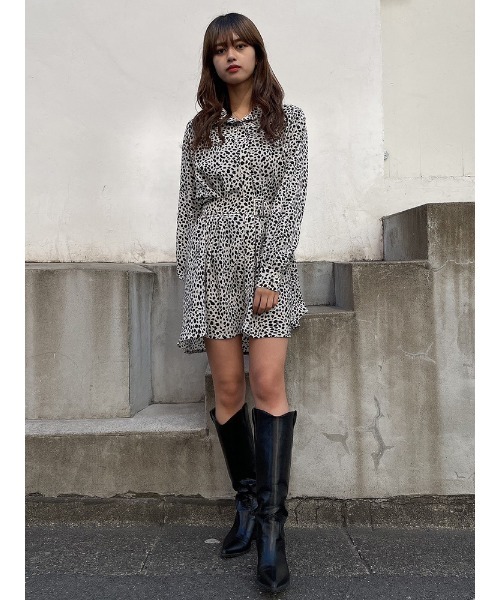 ENVYM（アンビー）の「AラインベルトシャツOP（ワンピース・レディース・ブラック/ホワイト/レオパード・FREE）」の7枚目の写真