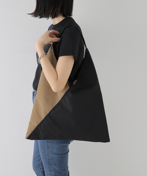 MELO（メロ）の「【MELO/メロ】別注カラーブロック トライアングルトートバッグ（トートバッグ・レディース・ピンク/ブラック・FREE）」の4枚目の写真