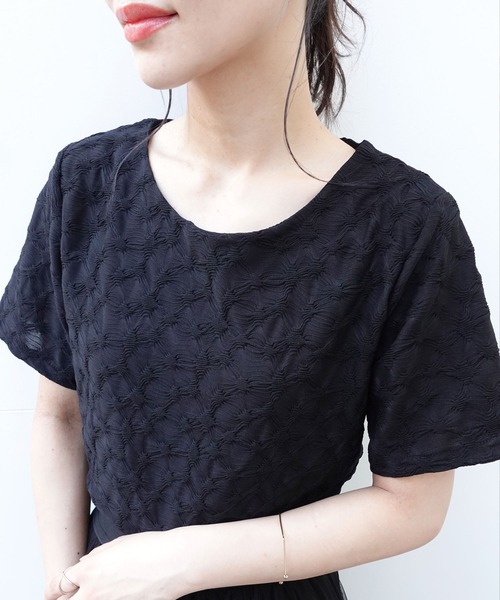 CORNERS（コーナーズ）の「シャーリングジャガードTシャツ（Tシャツ/カットソー・レディース・アイボリー/ブラウン/ブラック・M）」の3枚目の写真