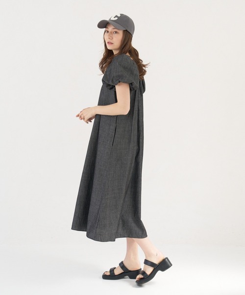 a:mure(アミュール)の「袖パフデニムワンピース(ワンピース・レディース・ブラック/ネイビー・F)」の14枚目の写真