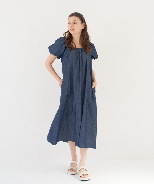 a:mure(アミュール)の「袖パフデニムワンピース(ワンピース・レディース・ブラック/ネイビー・F)」の16枚目の写真