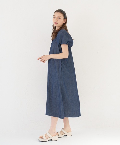 a:mure(アミュール)の「袖パフデニムワンピース(ワンピース・レディース・ブラック/ネイビー・F)」の19枚目の写真