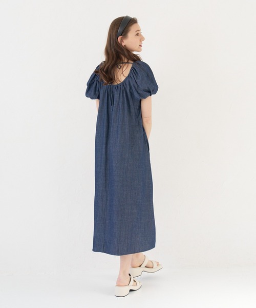 a:mure(アミュール)の「袖パフデニムワンピース(ワンピース・レディース・ブラック/ネイビー・F)」の22枚目の写真