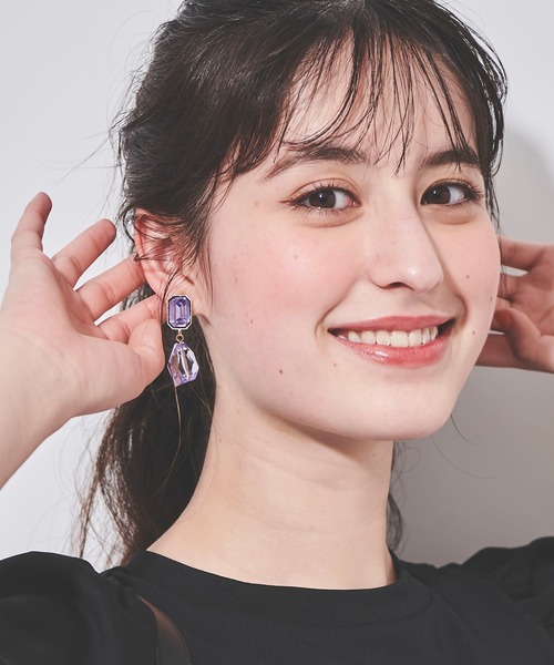 31 Sons de mode(トランテアン ソン ドゥ モード)の「クリアビジューイヤリング(イヤリング・レディース・クリア/パープル・フリー)」の5枚目の写真