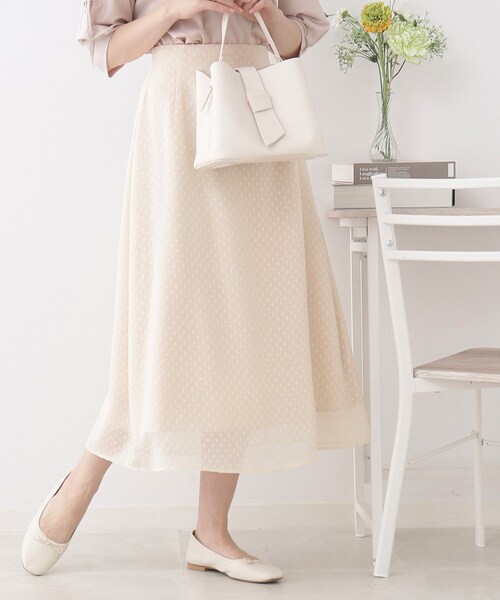 couture brooch(クチュールブローチ)の「◆ドットカットJQセミフレアースカート(スカート・レディース・アイボリー/ブラック/ピンク系・38/40/42)」の20枚目の写真
