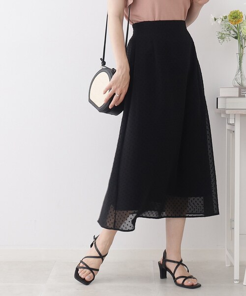 couture brooch(クチュールブローチ)の「◆ドットカットJQセミフレアースカート(スカート・レディース・アイボリー/ブラック/ピンク系・38/40/42)」の7枚目の写真