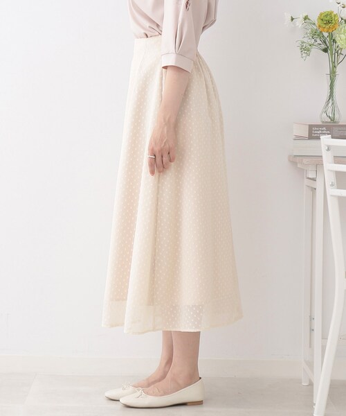 couture brooch(クチュールブローチ)の「◆ドットカットJQセミフレアースカート(スカート・レディース・アイボリー/ブラック/ピンク系・38/40/42)」の12枚目の写真