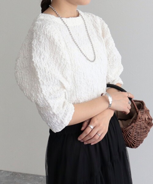 fredy emue(フレディエミュ)の「5分袖パフスリーブプルオーバー(Tシャツ/カットソー・レディース・ラベンダー/ブラック/オフホワイト/サックスブルー・38)」の11枚目の写真