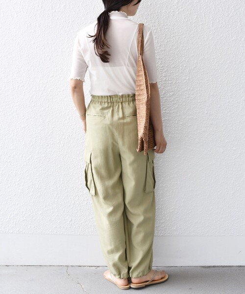 SHIPS(シップス)の「* 〈手洗い可能〉シアー メッシュ ハイネック ショート スリーブ◆(Tシャツ/カットソー・レディース・ブラック/アイボリー/ダークグレー・ONE SIZE)」の10枚目の写真