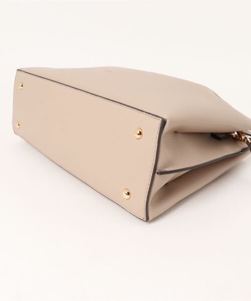 Elura（エルーラ）の「＜2024春ver＞リュクスエアリーショルダー／123626（ショルダーバッグ・レディース・ベージュ/ブラック/オフホワイト・ONE SIZE）」の20枚目の写真