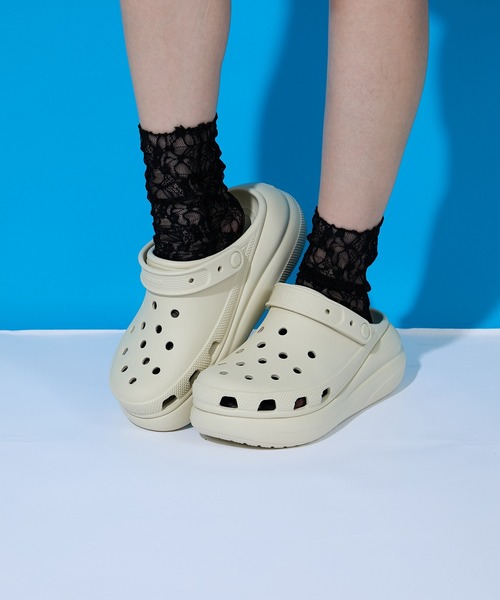 crocs(クロックス)の「【Crocs】Classic Crush Clog クラシッククラッシュクロッグ 厚底(サンダル・レディース・ホワイト/ベージュ/ブラック/ピンク/ミント・23cm/25/22cm/24cm/25cm)」の18枚目の写真
