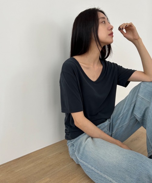 Didot.showroom(ディドット ショールーム)の「シルクタッチUネックT(Tシャツ/カットソー・レディース・ブラック/ブラウン/ミント/ライトグレー/イエロー/ホワイト・FREE)」の13枚目の写真