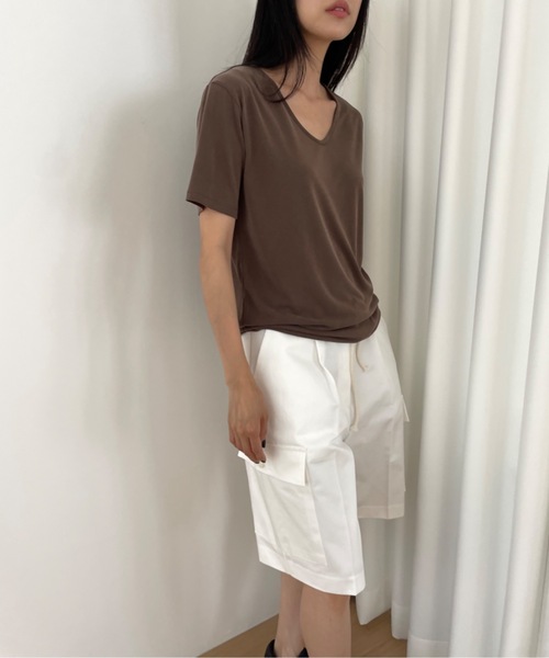 Didot.showroom(ディドット ショールーム)の「シルクタッチUネックT(Tシャツ/カットソー・レディース・ブラック/ブラウン/ミント/ライトグレー/イエロー/ホワイト・FREE)」の15枚目の写真