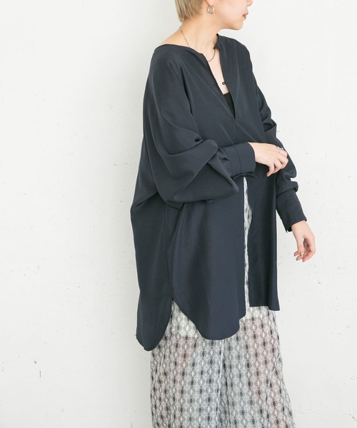 人気♡スリットスリーブチュニック KBF（ケイビーエフ）の「2WAYスリットスリーブチュニック（シャツ