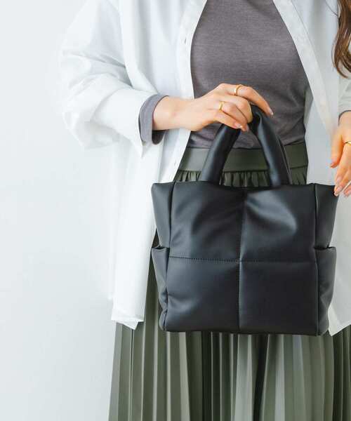 RODE SKO（ロデスコ）の「プチキルティングトートバッグ（トートバッグ・レディース・ブラック/アイボリー/イエロー系その他・ONE）」の11枚目の写真