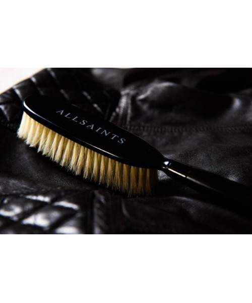 ALLSAINTS（オールセインツ）の「LARNA LEATHER SLIM BIKER JACKET | LARNA レザー スリム バイカー ジャケット（ライダースジャケット・レディース・ブラック・6/8/4/10）」の9枚目の写真