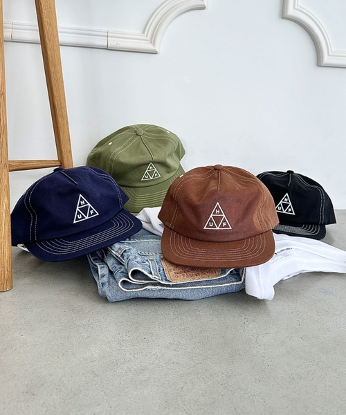 ハフ　ＨＵＦ　トリプルトライアングルロゴ　バックロゴ　ＰＯパーカー　ブラック　Ｍ HUF（ハフ）の「HUF(ハフ)⁄トリプルトライアングルロゴ刺繍 スナップ