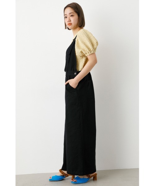 RODEO CROWNS WIDE BOWL（ロデオクラウンズワイドボウル）の「カシュクールルーズサロペット（つなぎ/オールインワン・レディース・ブルー/ブラウン/ブラック・FREE）」の5枚目の写真