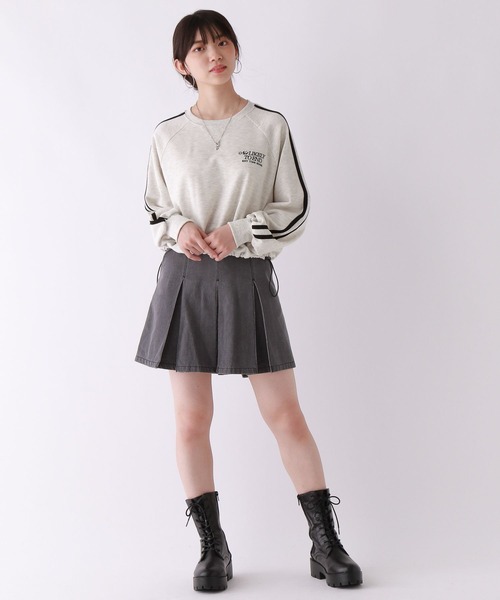 repipi armario(レピピ アルマリオ)の「サイドラインショートスウェット(スウェット・キッズ・グレー/チャコールグレー/アイボリー/ホワイト・SMALL/MEDIUM/LARGE)」の6枚目の写真