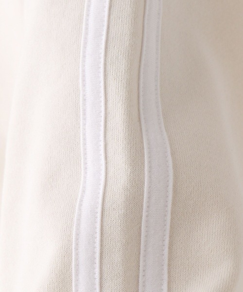 repipi armario(レピピ アルマリオ)の「サイドラインショートスウェット(スウェット・キッズ・グレー/チャコールグレー/アイボリー/ホワイト・SMALL/MEDIUM/LARGE)」の17枚目の写真