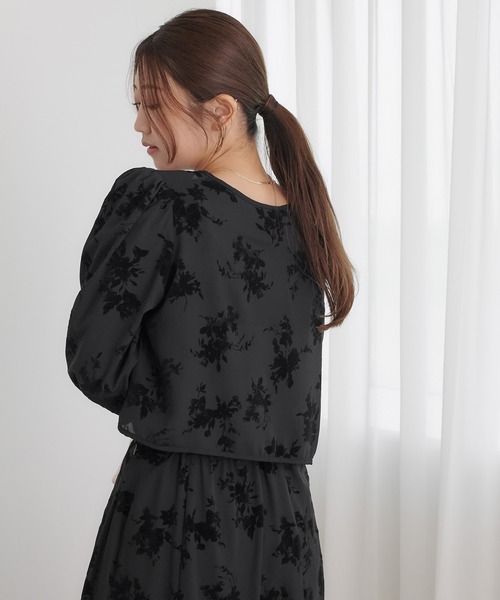 soie by apres jour mignon（ソワバイアプレジュールミニョン）の「【soie by apres jour mignon】フロッキー2WAYブラウス【セットアップ可能】【ZOZOTOWN限定アイテム】（シャツ/ブラウス・レディース・ブラック/アイボリー・MEDIUM/SMALL）」の17枚目の写真
